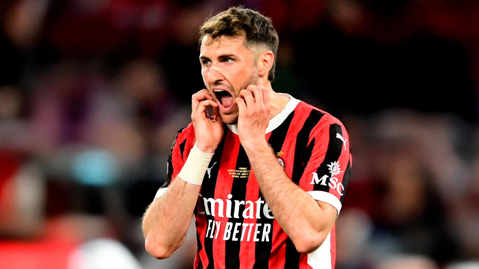 Santiago Giménez con el AC MIlan